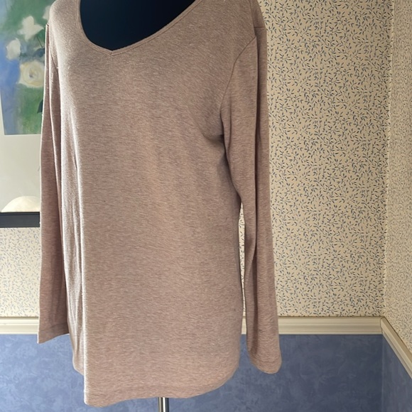 Ladies, long sleeve, V-neck oversized tunic top - Picture 5 of 6